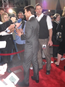 Tom Cruise speaking to the jam packed press line at the premiere. 